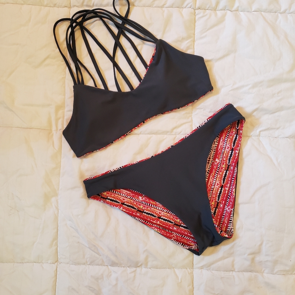 NWOT Lahaina Reversable swimsuit